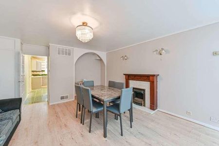 Prague Place, Clapham, SW2 - Photo 2