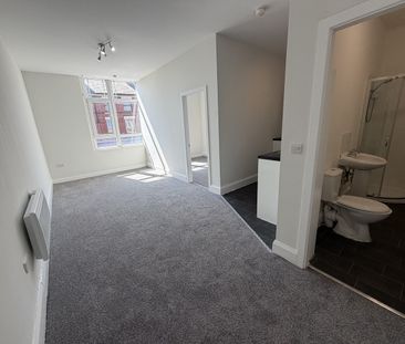 1 Bed Flat, Capitol Buildings, CH45 - Photo 5