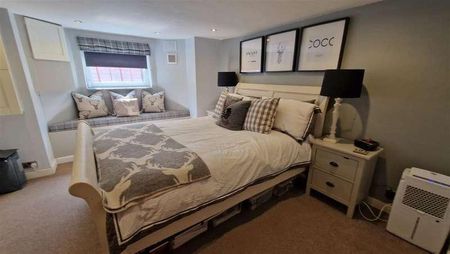 Eton Row, Altrincham Road, Wilmslow, SK9 - Photo 4