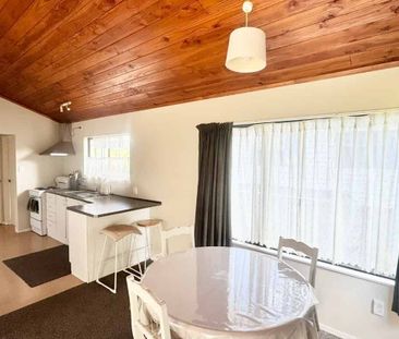 3 Bedroom in Titirangi!! - Photo 2