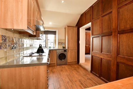 2 bedroom apartment to rent - Photo 4