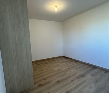 Location Appartement 3 pièces Meublé 72m² MERIGNAC 33700 - Photo 4