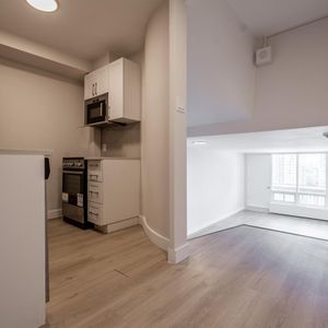 Line 13 - 2121 Tupper Street, Montréal - Photo 2