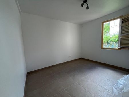 Location Maison 98.31m² 4 pièces Fort de france - Photo 3