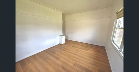 16 AUSTIN CRESCENT BELFIELD - Photo 3