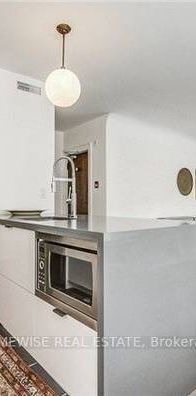 3 Bedroom, 2 Bathroom - Little Italy Flat - Photo 1