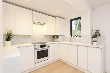 Cavendish Close, Brondesbury Park, NW6, London - Photo 3