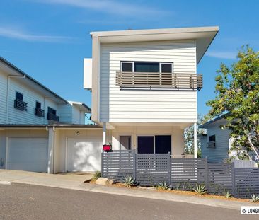 Townhouse With City Views - Photo 2