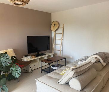 Location Appartement 3 pièces 71m² - Photo 1