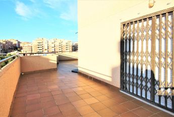 Ático de alquiler en Nueva Andalucía