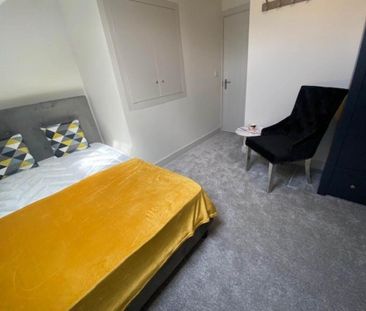 1 bedroom in a house share to rent - Photo 6