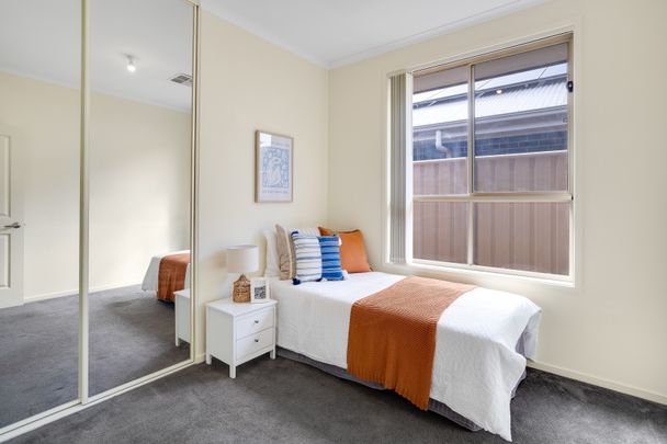 Open The Door to Spacious Family Living in the Heart of Munno Para - Photo 1