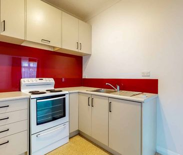 Welcome to Linwood Way! - Photo 3