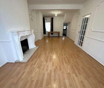 Masterman Road, London, E6 - Photo 3