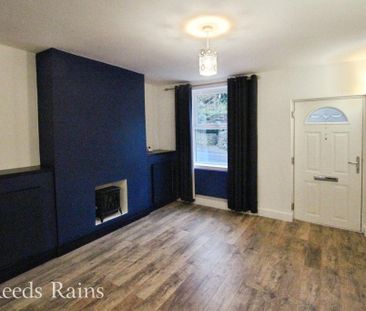 3 bedroom terraced house to rent - Photo 3