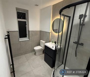 1 bedroom in a house share to rent - Photo 6