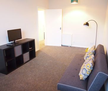 1 Bed Flat, Canon Street, EH3 - Photo 1