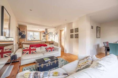 Percy Place, Datchet, SL3 - Photo 3