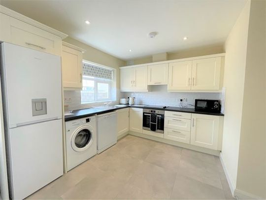 82 Radharc Na Siuire, Ballygunner, Waterford City, Co. Waterford, X91 CDP0 - Photo 1