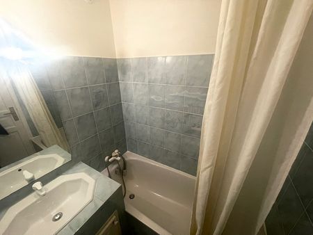 Location Appartement 1 pièce 28m² - Photo 5