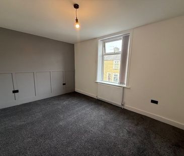 Kyan Street - Photo 2