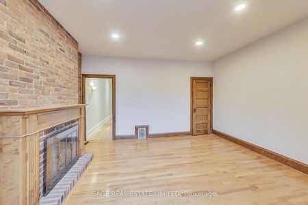 Townhouse For Lease | C8134468 - Photo 5