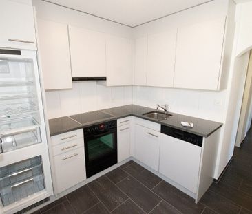 Charming 3-room apartment in a central location with 2 balconies - Foto 5