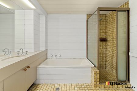 15/18 Currie Crescent, Kingston ACT, Belconnen - Photo 2