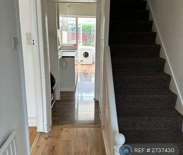 3 bedroom terraced house to rent - Photo 1