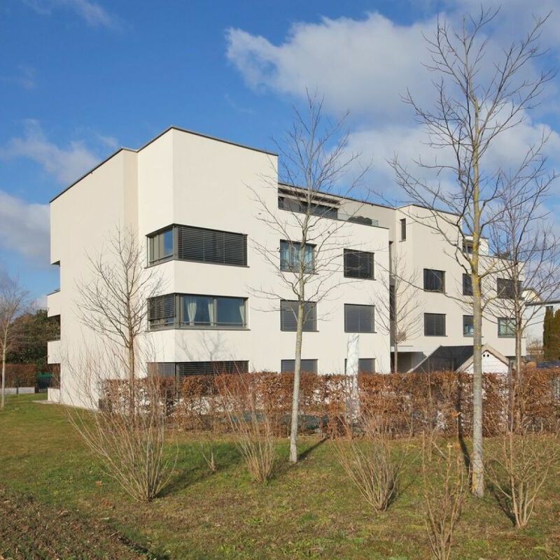 Per 01.04.2025 zu vermieten - helle und moderne Wohnung - Photo 1