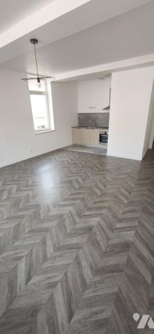 A LOUER: Appartement T3 en plein Coeur de Douai - Rue du Canteleu - Libre de suite - Photo 3