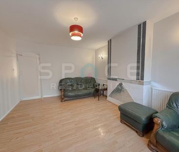 2 bedroom maisonette to rent - Photo 2