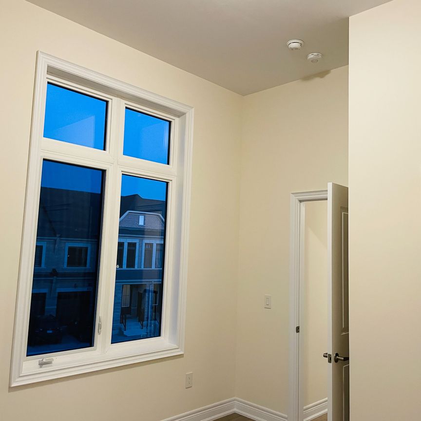 For Lease - 17 Hercules Club Drive, Richmond Hill, Ontario - Photo 1