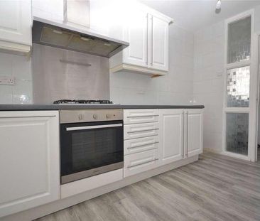 Nelson Road, Rainham, Essex, RM13 - Photo 5