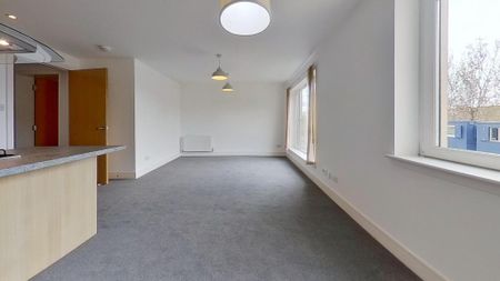 2 bedroom flat to rent - Photo 2