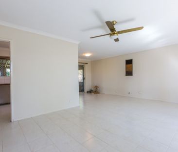 Perfect Location with Room to Move! *Open Mon 05/01 4.30pm to 4.45pm* - Photo 3