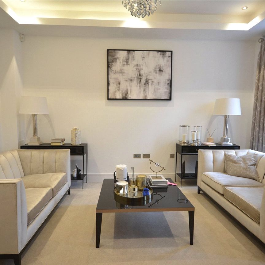 Pine Lodge Way, Epsom, Surrey, KT19 7AA - Photo 1