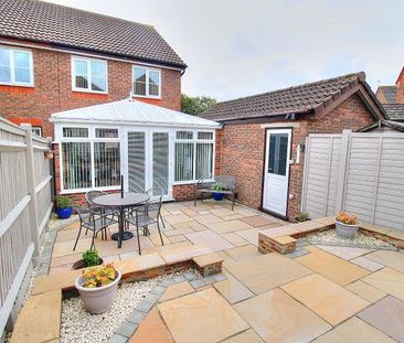 3 bedroom terraced house to rent - Photo 4