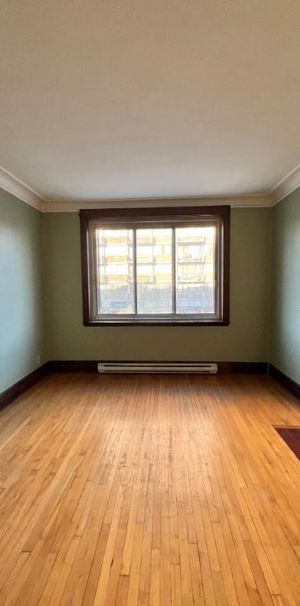 Grand 6½ à NDG (" Village Monkland "), seulement 2 minutes du métro Villa-Maria, " disponible immédiatement " - Photo 1