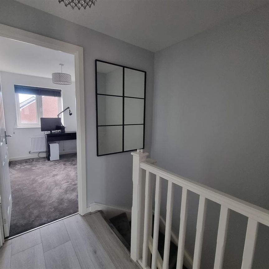 Kingfisher Drive, Lydney - Photo 1