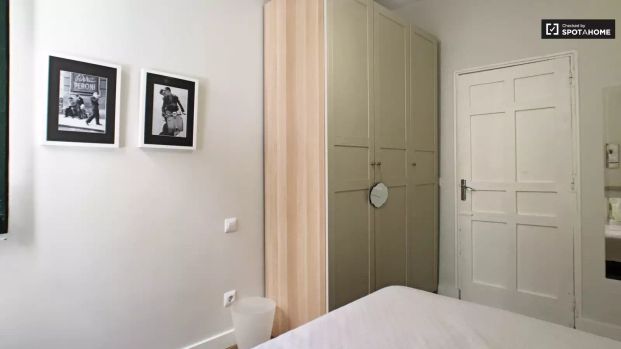 2-bedroom apartment for rent in Universidad, Madrid, all bills included - Photo 1