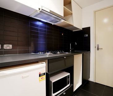 132/55 Villiers Street, North Melbourne VIC 3051 - Photo 5