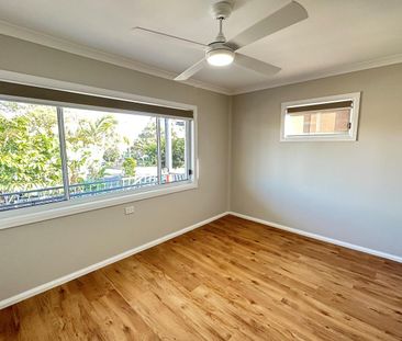Renovated 3 Bedroom 1 Bathroom Unfurnished Apartment! - Photo 5