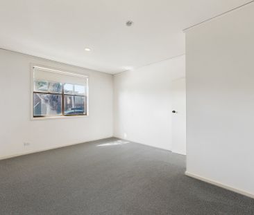 Spacious Two Bedroom Home with New Carpet & Off-Street Parking - Photo 2