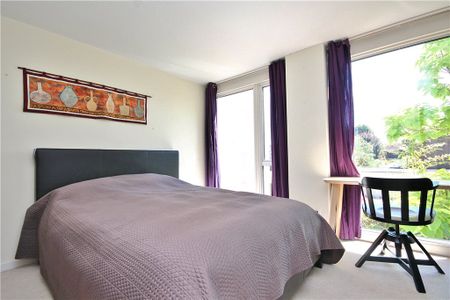 Riverside Road, Staines-upon-Thames, Surrey, TW18 2LE - Photo 5