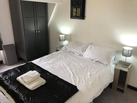 5 bedroom terraced house to rent - Photo 5