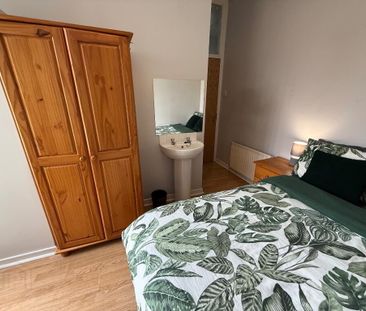 Westminster Street, Room 1, All Bills Included, Belfast, BT7 1LA - Photo 4