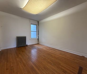 For Lease - 543 College Street Unit# 2/F, Toronto, Ontario - Photo 1