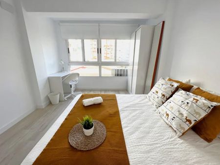 Carrer Poeta Artola, Valencia, Valencian Community 46021 - Photo 5