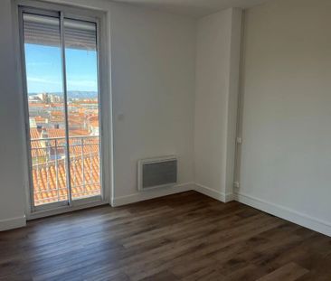 Location Appartement 4 pièces 75 m2 à Perpignan - Photo 3